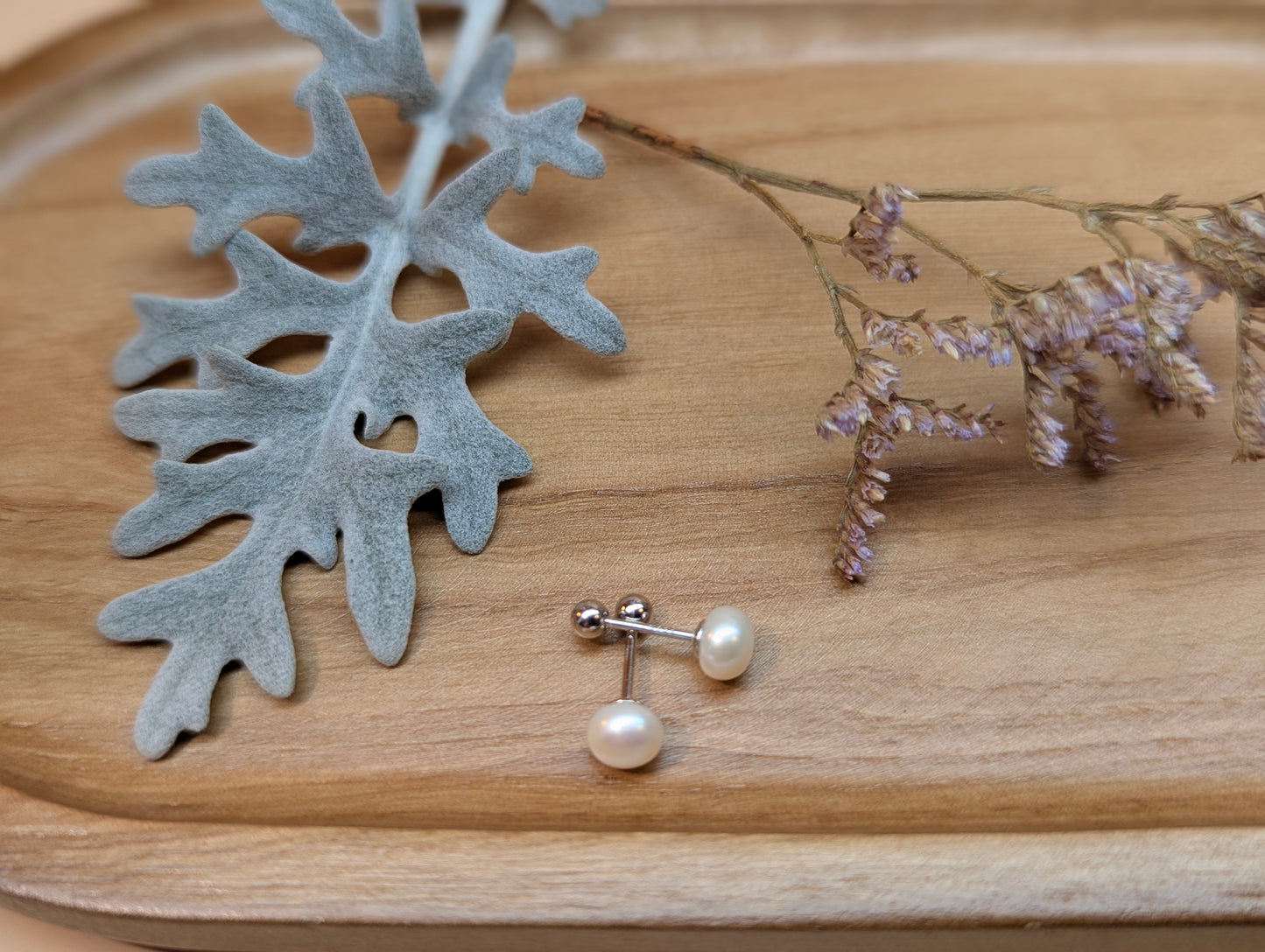 "Mondschatten - Flüstern" Süßwasserperlen-Ohrringe aus 925er Silber
